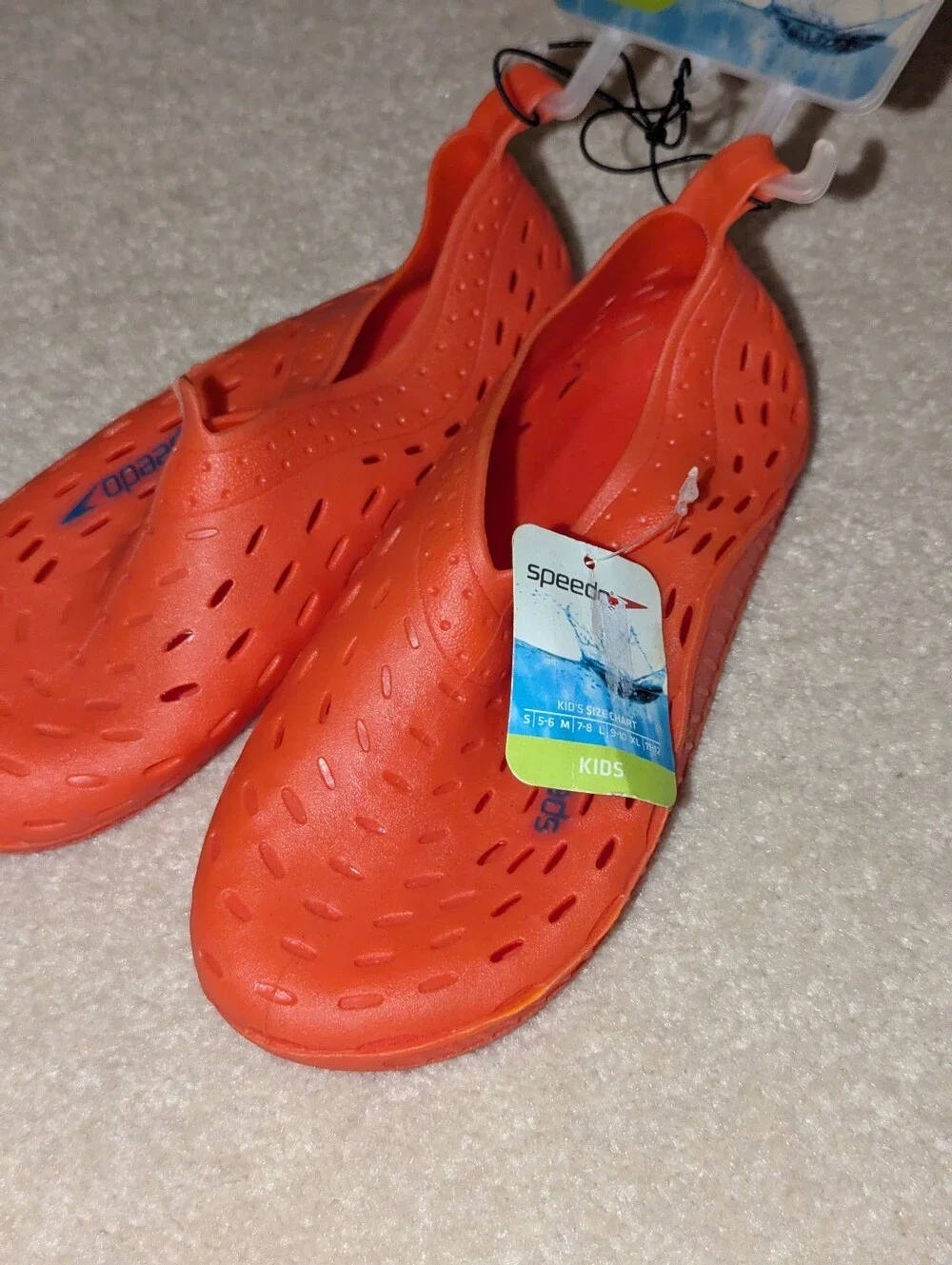 Nwt Speedo Shoes Sz XL 11-12